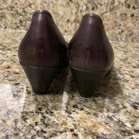 - Ecco brown heels size 41 (9.5) - Picture 5 of 8